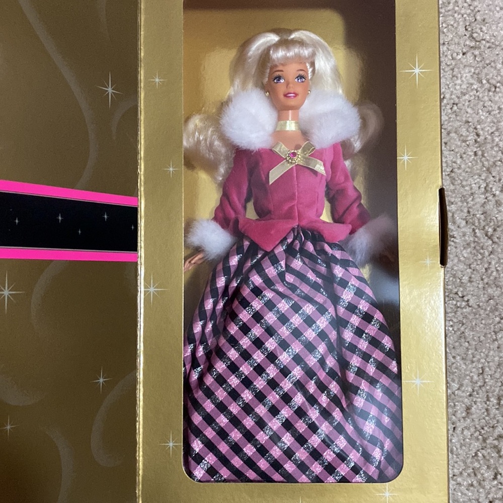 1996 Avon Winter Rhapsody Barbie